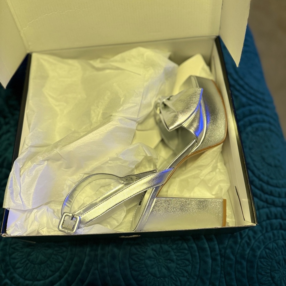 New Size 11 Silver Ninewest Platform Heels